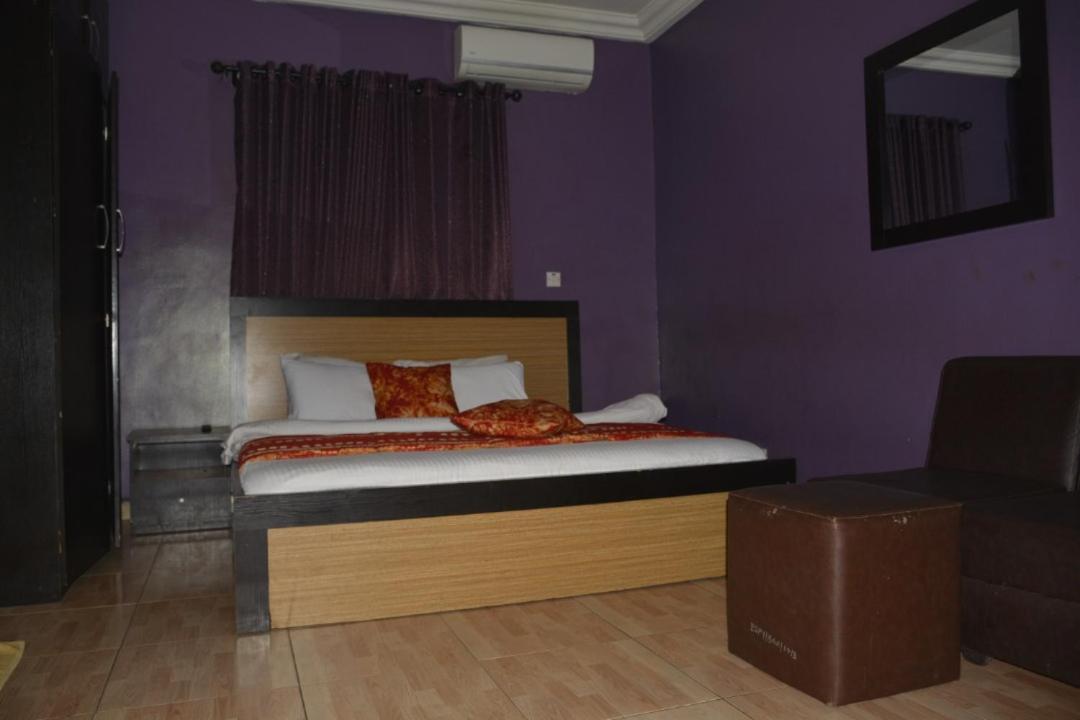 Esporta Suites Yaba Lagos Esterno foto