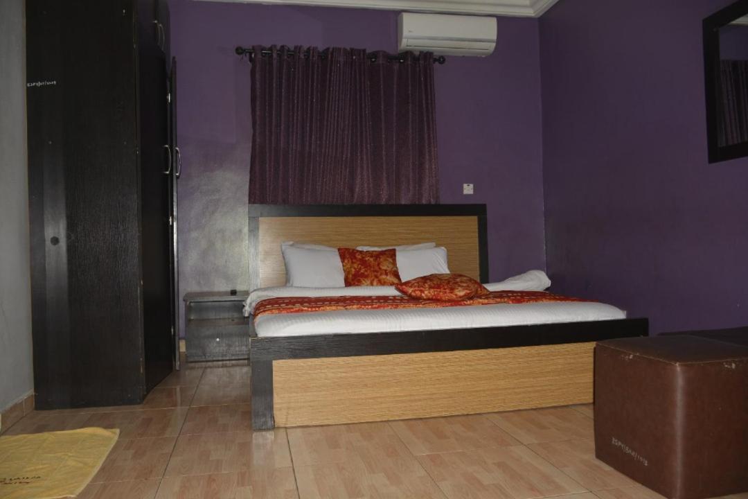 Esporta Suites Yaba Lagos Esterno foto