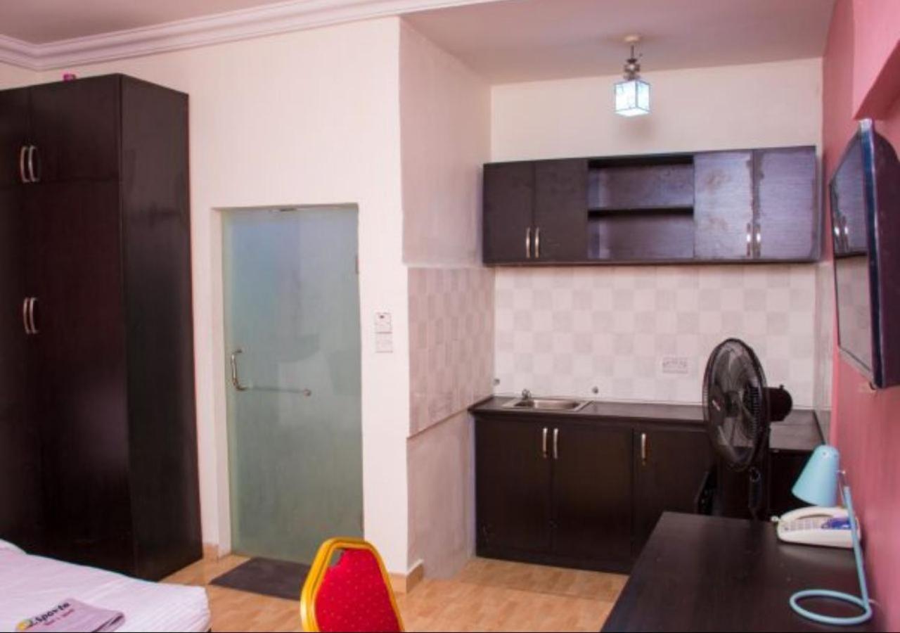 Esporta Suites Yaba Lagos Esterno foto