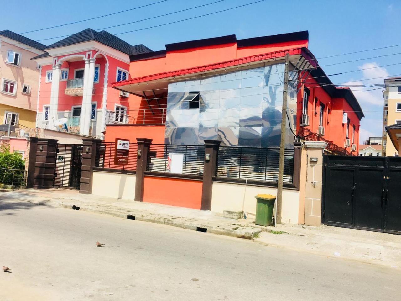 Esporta Suites Yaba Lagos Esterno foto